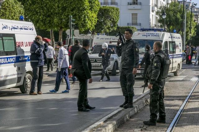 Tunis: Raznela se žena, devet osoba povređeno Foto: FoNet