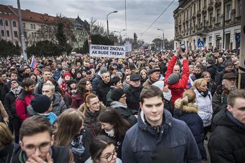 Protesti u Slovačkoj Foto:  Marko Erd/TASR via AP