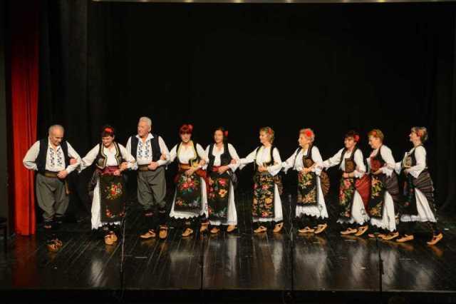 udruzenje penzionera folklor