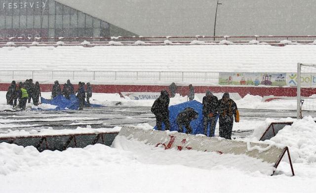 Sneg okovao teren na “Karađorđu” Foto: Dnevnik.rs/F. Bakić
