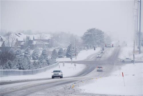 Snežna oluja pogodila delove Kalifornije Foto: Ryan Soderlin/Omaha World-Herald via AP