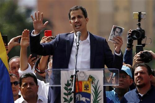 Lider opozicije u Venecueli  Huan Guaido Foto: AP Photo/Fernando Llano