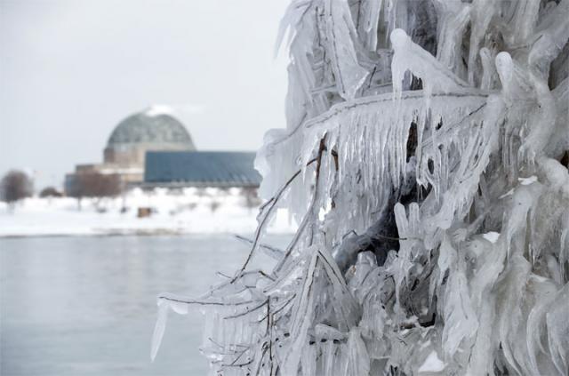 Zima u SAD Lake Michigan in Chicago, Illinois/EPA/KAMIL KRZACZYNSKI