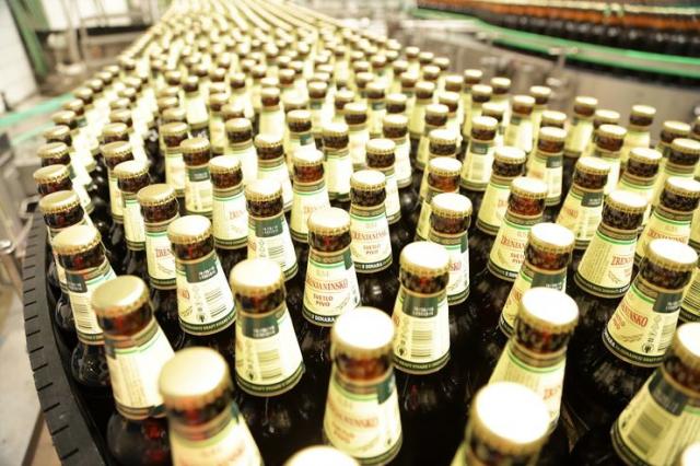 Prve flaše „Zrenjaninskog piva” biće dostupne u prodavnicama već od 1. Marta Foto: Dnevnik.rs