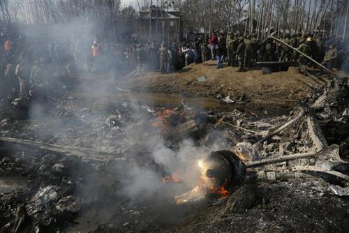 Sukob Pakistana i Indije Foto: AP Photo/Mukhtar Khan