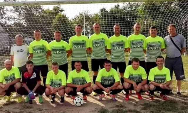 Seniorska ekipa koja je jesenas branila boje Tise iz Padeja Foto: FK Tisa,Padej