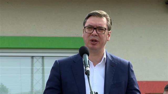 Predsednik Srbije Aleksandar Vučić počeo obilazak Podunavskog okruga foto: Tanjug/video