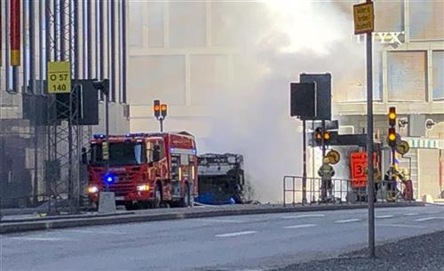 U centru Stokholma eksplodirao autobus Foto: AP foto - Tomas Bengtsson/TT via AP