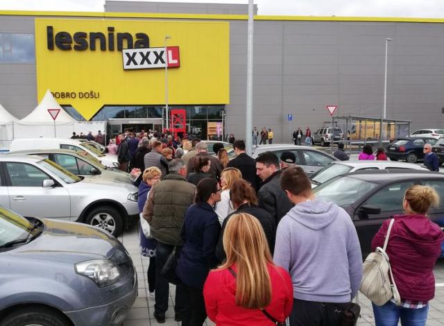 Prvi prodajni centar Lesnine“ u Srbiji ima 20.000 kvadratnih metara prodajnog prostora  Foto: F. Bakić