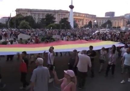  Protest ispred MUP-a u Bukureštu zbog nestale dece  Foto: Tviter