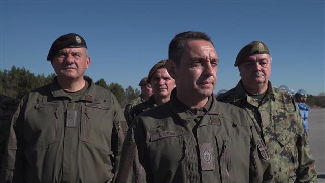 Aleksandar Vulin na razminiranju rejona vojnog aerodroma "Dubinje" kod Sjenice Foto: Tanjug/video