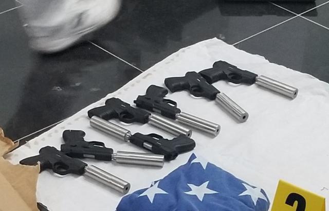 Zaplenjena veća količina oružja Foto: MUP Srbije