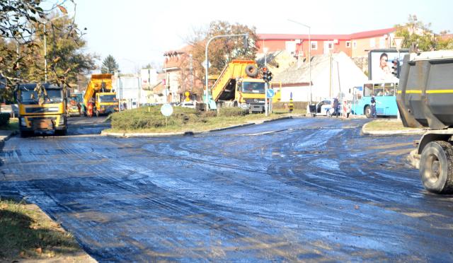 Petrovaradin asfaltiranje 2