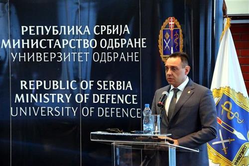 Ministar odbrane Aleksandar Vulin na početku usavršavanja 9. klase Visokih studija bezbednosti  Foto: Tanjug/video