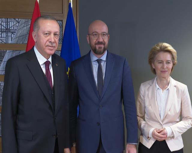 Erdogan, Mišel i fon der Lajen  Foto: Tanjug/video