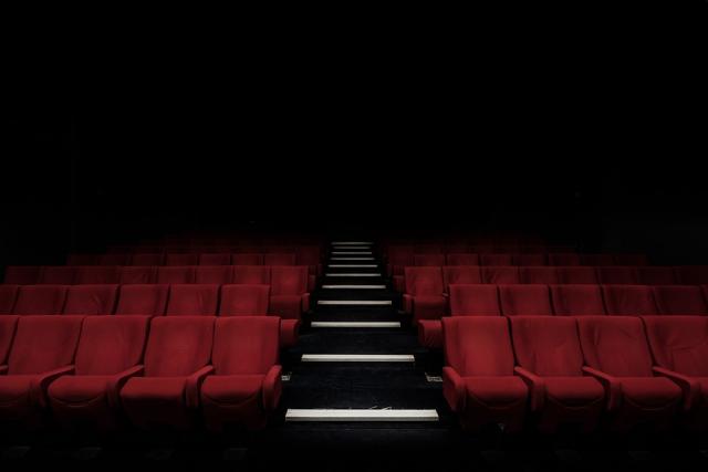 pozoriste bioskop publika pixabay