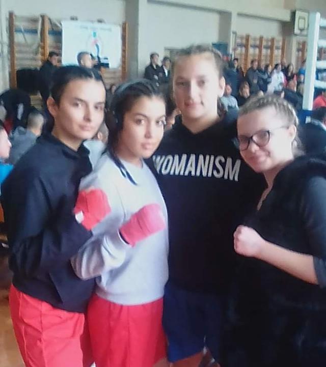 bokserke Iva Bijelic, Dragana Jovanovic, zeljana Amidzic i Sara Hornjak