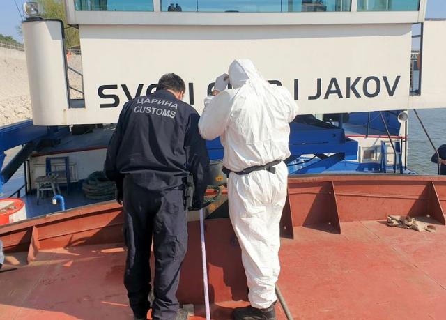 Carinici otkrila malverzacije sa naftom na brodu  Foto: Uprava carina