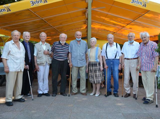 Nekadašnji učenici Hidro-tehničke škole obeležili 68 godina mature  Foto: V. Fifa