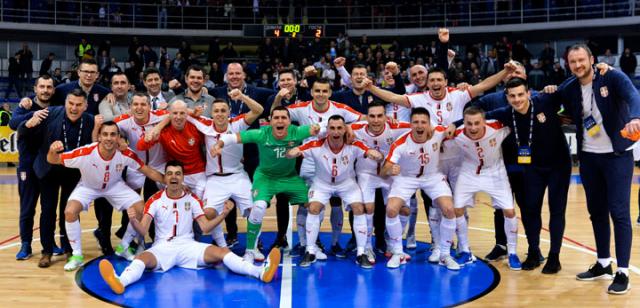 ФСС/Футсал репрезентација Србије након победе над Француском