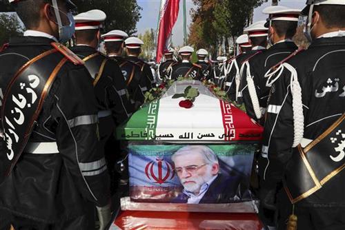 Sahrana Mohsena Fahrizadea Foto: Iranian Defense Ministry via AP