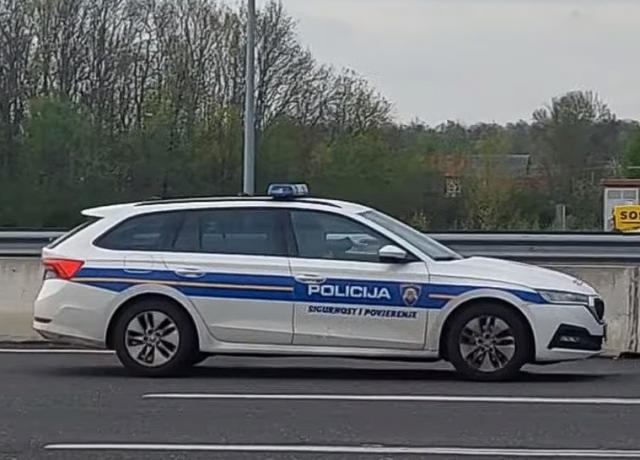 policija automobil